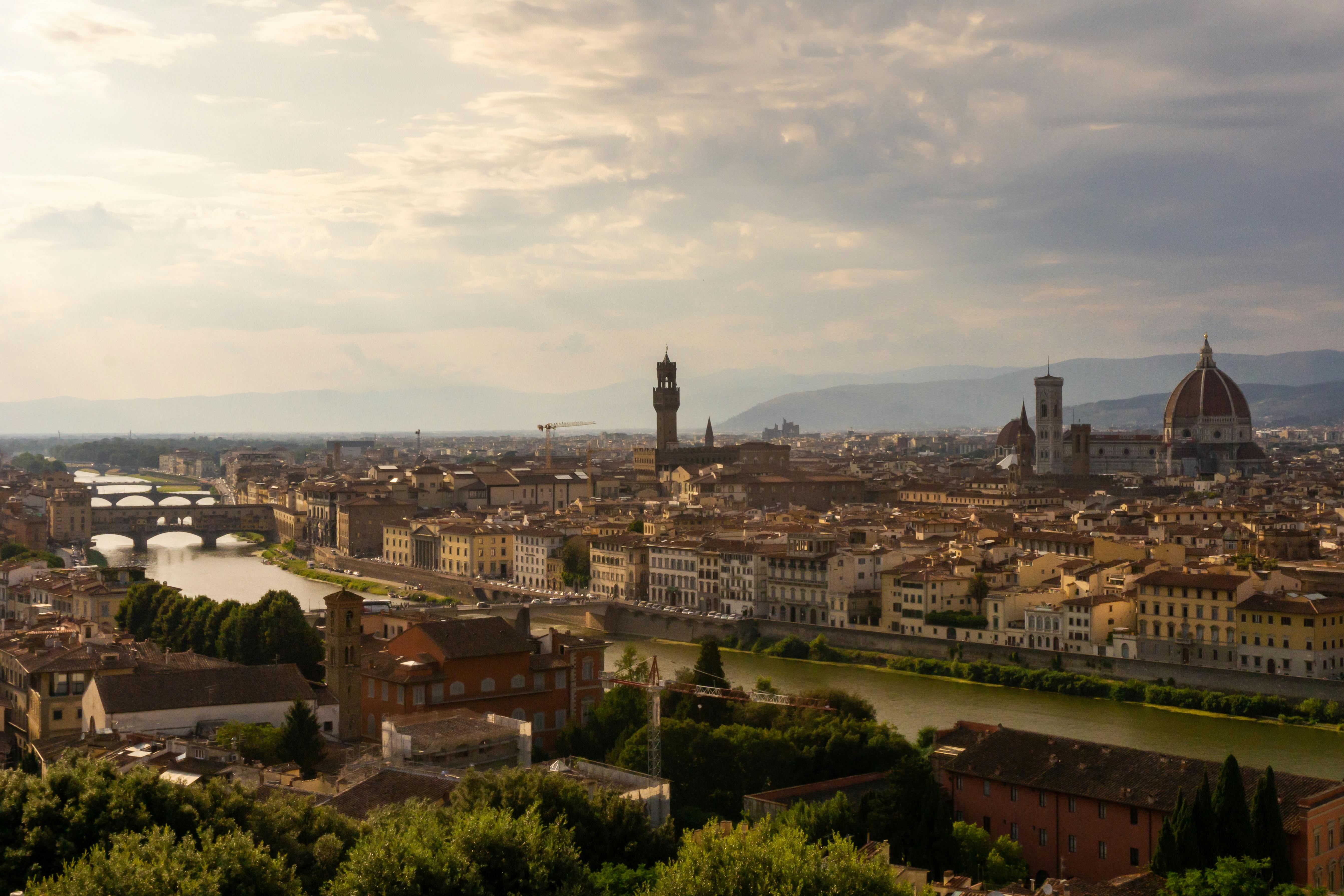 Italian language courses and certifications